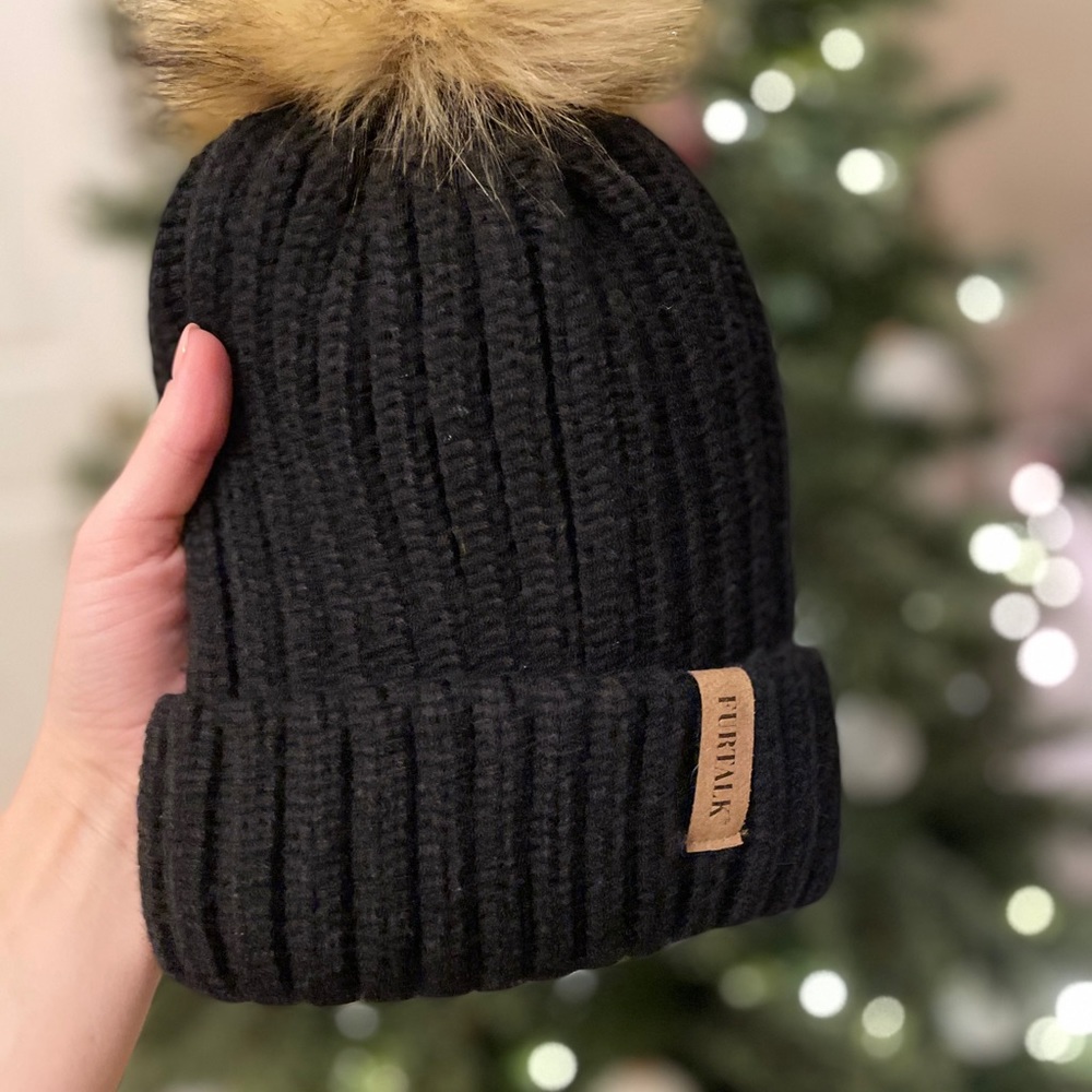 Black beanie with Pom Pom